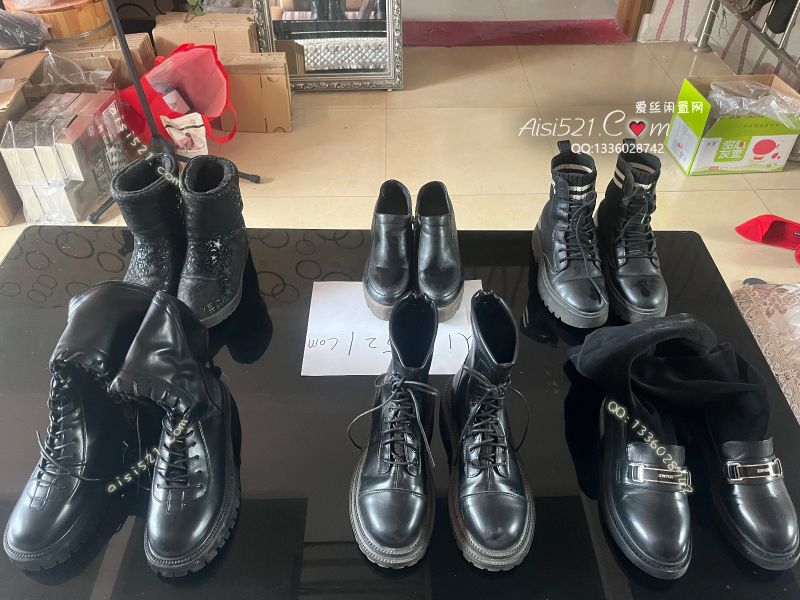 原味女鞋|鞋类,运动鞋,女王穿了三年的的汗臭味十足的超重口鞋子，任选一双，熏的你鸡邦硬，都是品牌鞋子，达芙妮，金利来，匡威的板鞋，每个都很贵，都很重口，可以闭眼入