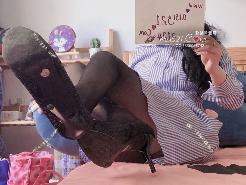 原味丝袜|袜类,臭连裤袜,狐臭重体味女王奶奶大臭汗脚气味炸弹点燃狗子鱼望，情不自禁跪下，大脑眩晕空白，变态酸汁恶臭，一闻就没法克制